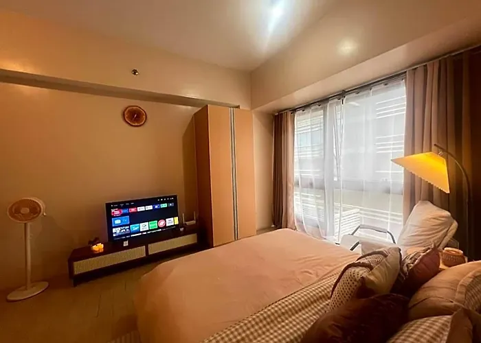 Cozy At Eighty One Newport Blvd Across Naia Terminal 3 호텔 마닐라